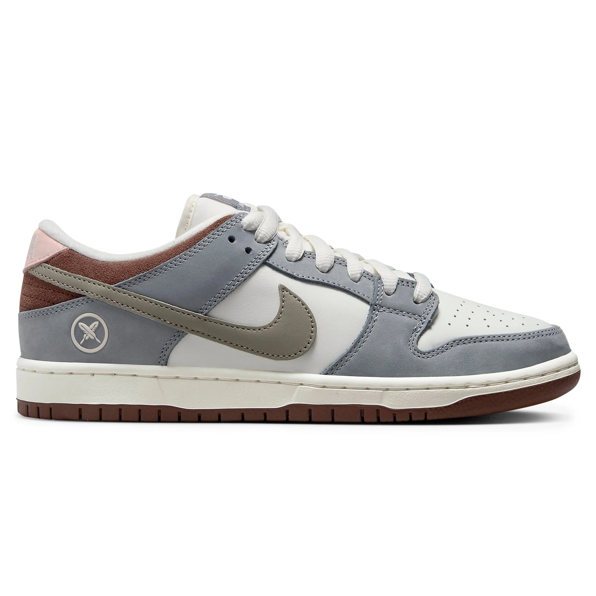 NIKE SHOES & SNEAKERS